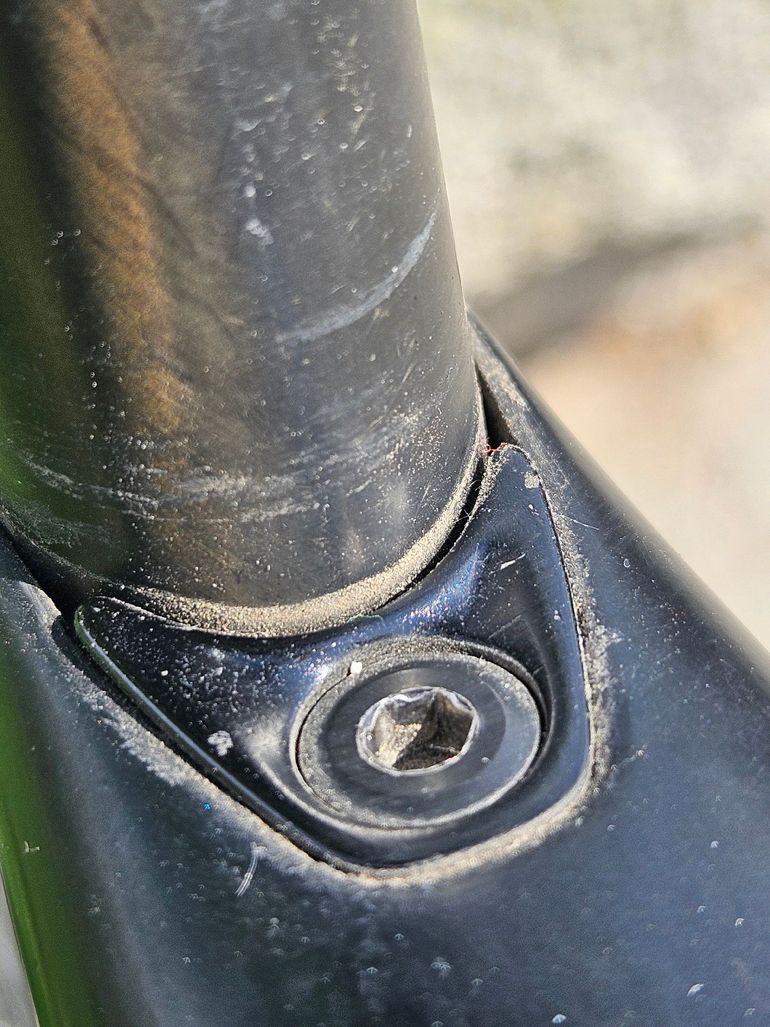 Used Specialized S-Works Tarmac SL6 Disc - Dura Ace Di2 2019 Frameset 2019 Road & Gravel, Black — image 7 of 9