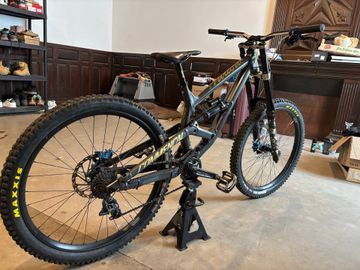 Brugt Commencal Furious 2019 Mountainbike — billede 3 af 3
