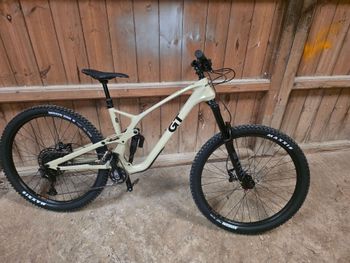 GT, Force Carbon Elite 2024
