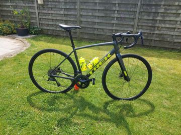 Gebrauchtes Trek Domane AL 3 Disc 2022 2022 Road & Gravel, Schwarz — Bild 2 von 8