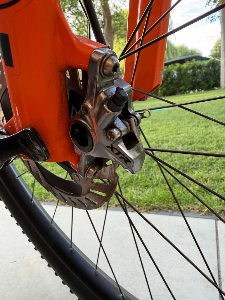 Used Canyon LUX SRAM XX1 2025 Mountainbike, Purple — image 7 of 9