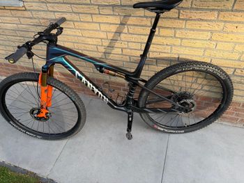 Used Canyon LUX SRAM XX1 2025 Mountainbike, Purple — image 2 of 9