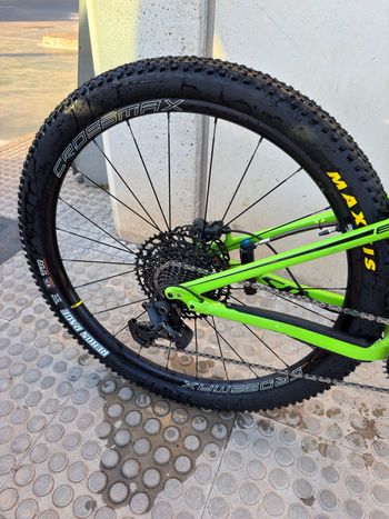 Used Specialized Epic SRAM GX Eagle 2017 Mountainbike, Green — image 7 of 11