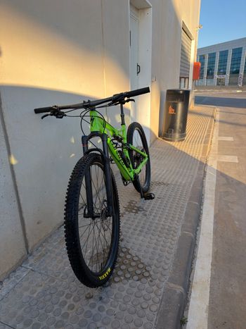 Used Specialized Epic SRAM GX Eagle 2017 Mountainbike, Green — image 2 of 11