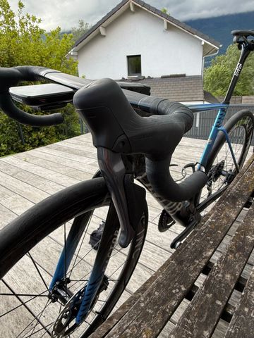 Used Factor Ostro Shimano Ultegra Di2 2025 Road & Gravel, Blue — image 8 of 12