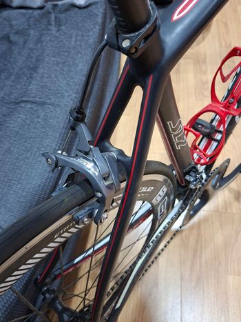 Used Specialized Tarmac SL3 Expert Double 2011 2011 Road & Gravel, Red — image 5 of 13