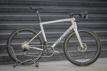 Specialized, Tarmac SL8 Pro Sram Force AXS Gloss Dolomite Metallic/Nebula Metallic