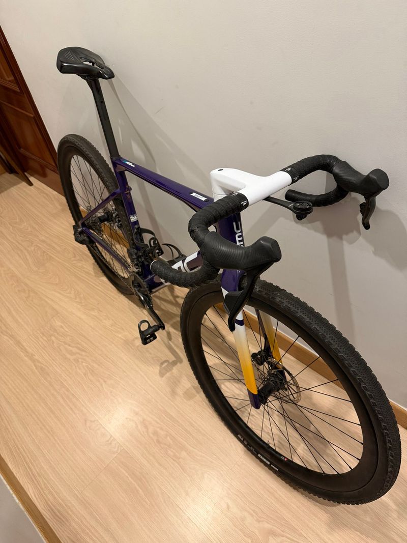 Used BMC Kaius 01 THREE 2024 2024 Road & Gravel