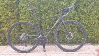 Used CUBE ATTAIN SL 2020 2020 Road & Gravel, Black — image 1 of 9