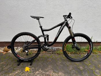 Used Rocky Mountain Slayer 70 2013 2013 Mountainbike, Negro — image 1 of 8