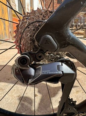 Used Canyon Speedmax CF 8 Disc Di2 2022 2022 Road & Gravel, Schwarz — image 4 of 10