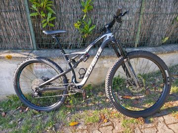 Used Whistle Custom Shimano Deore XT 2023 Mountainbike, Black — image 2 of 15