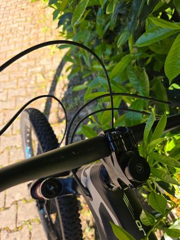 Used Whistle Whistle Custom Shimano Deore XT 2023 Mountainbike, Black — image 8 of 15