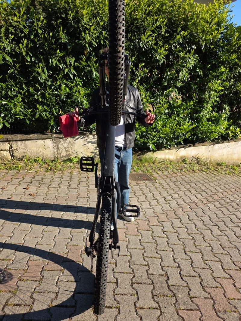Used Whistle Custom Shimano Deore XT 2023 Mountainbike, Black — image 14 of 15