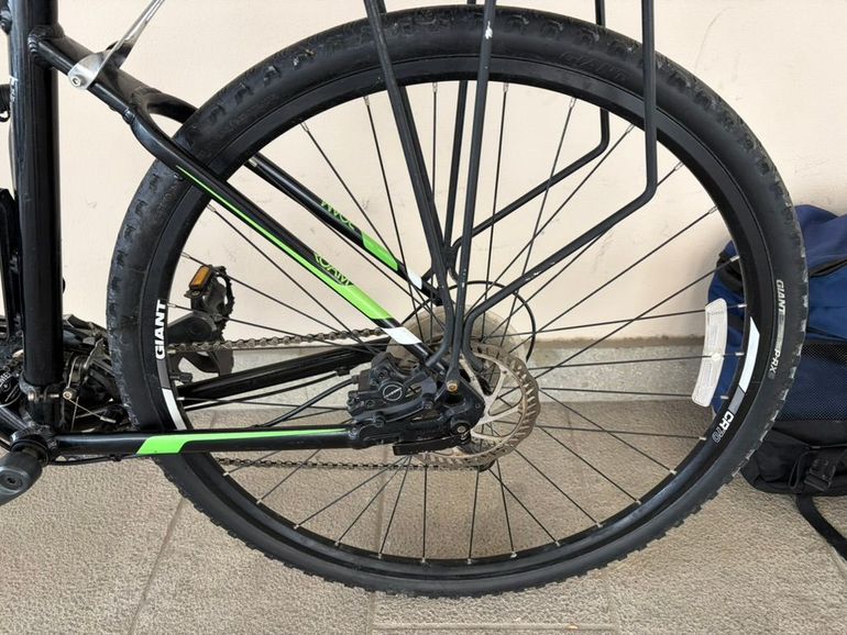 Used Giant Roam Shimano Acera 2013 Road & Gravel, Black — image 9 of 9