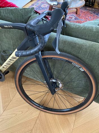 Used Canyon Grail CF SL 8 2023 2023 Road & Gravel, Black — image 12 of 13