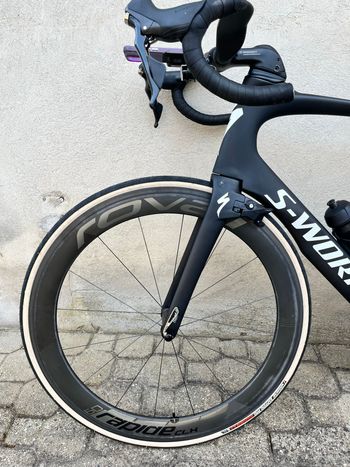 Used Specialized Venge Shimano Ultegra 2017 Road & Gravel, Black — image 8 of 16