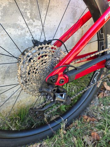 Lapierre Spicy Shimano Deore XT 2023 Mountainbike usato, Rosso — immagine 3 di 25