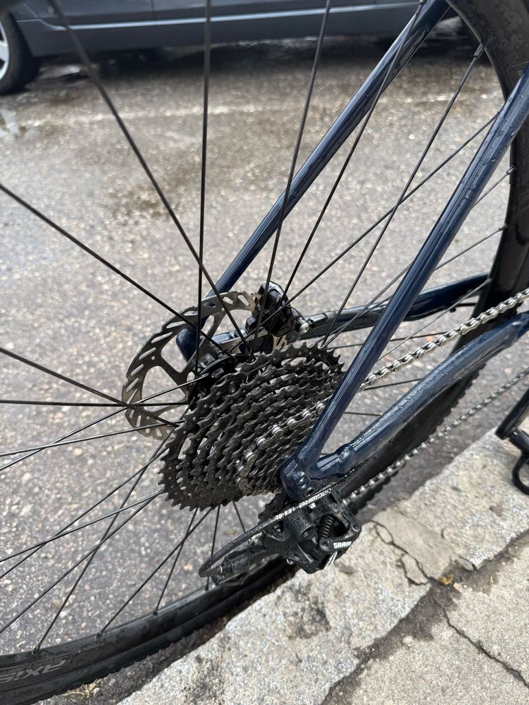 Used Specialized Diverge Comp E5 2024 2024 Road & Gravel, Blue — image 4 of 7