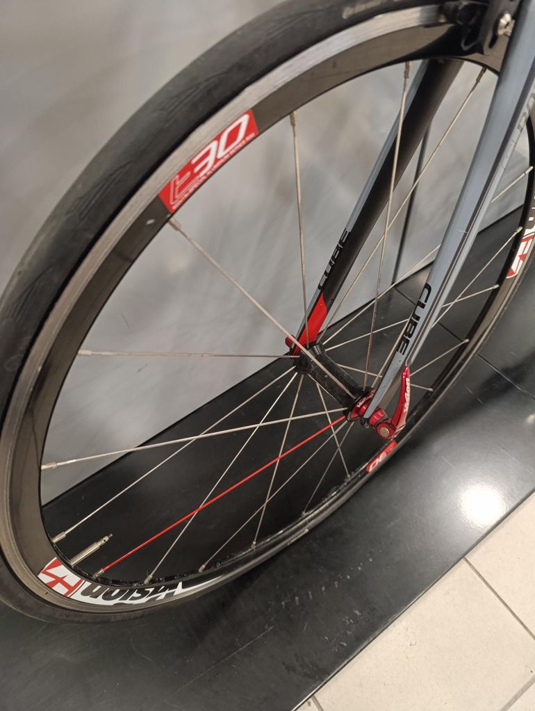 Used CUBE Agree 2016 Road & Gravel, Schwarz — image 3 of 6