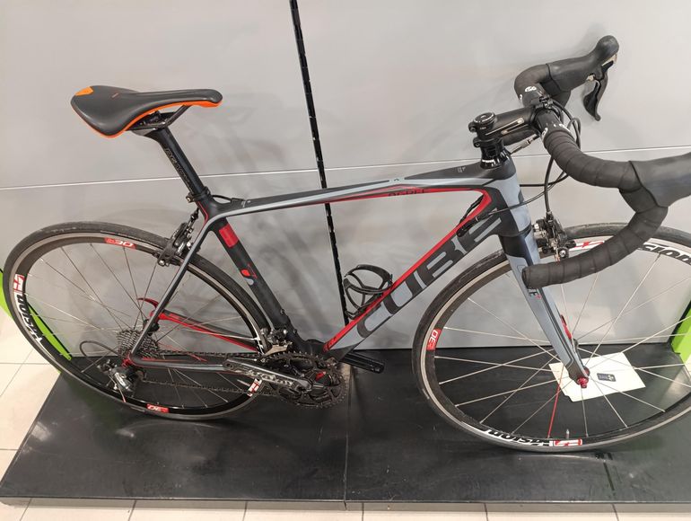 Used CUBE Agree 2016 Road & Gravel, Schwarz — image 1 of 6