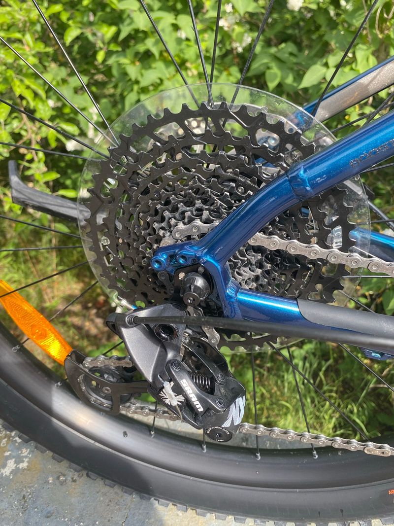 Trek Roscoe 8 2021 2021 Mountainbike d'occasion — image 4 sur 9