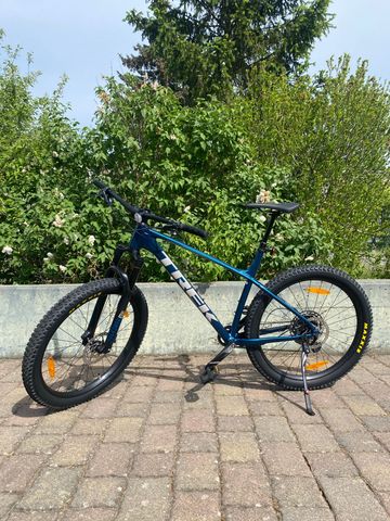 Trek Roscoe 8 2021 2021 Mountainbike d'occasion — image 1 sur 9