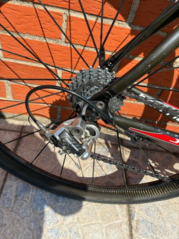 Używany Specialized Tarmac Campagnolo Chorus 2010 Road & Gravel — zdjęcie 2 z 3