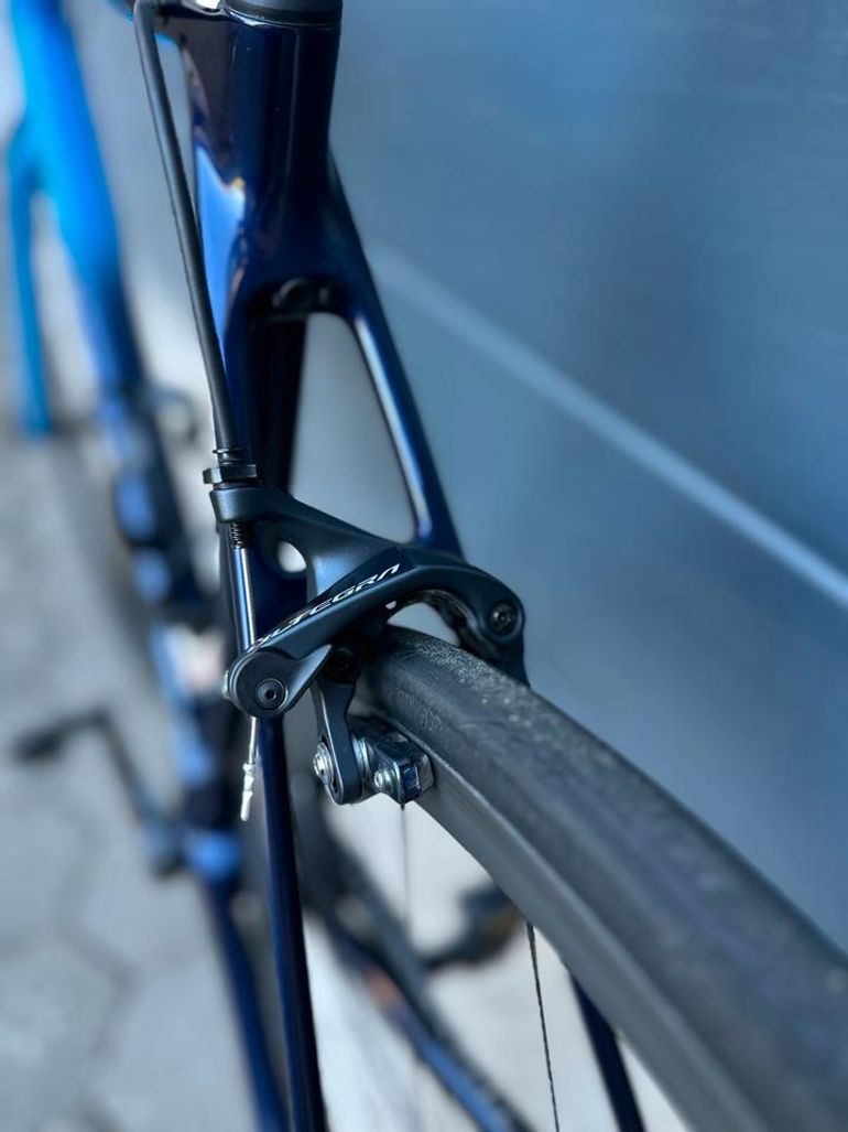 Used Canyon Canyon Ultimate CF SL8 Movistar Road & Gravel — image 5 of 11