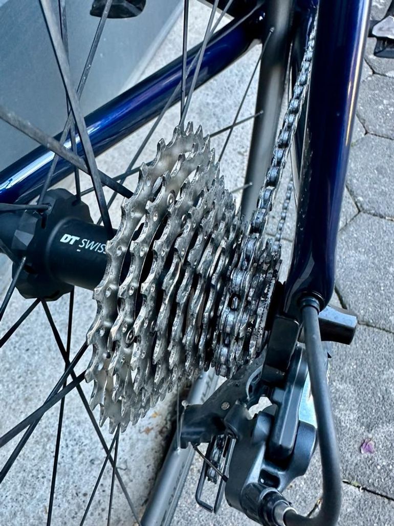 Used Canyon Canyon Ultimate CF SL8 Movistar Road & Gravel — image 8 of 11