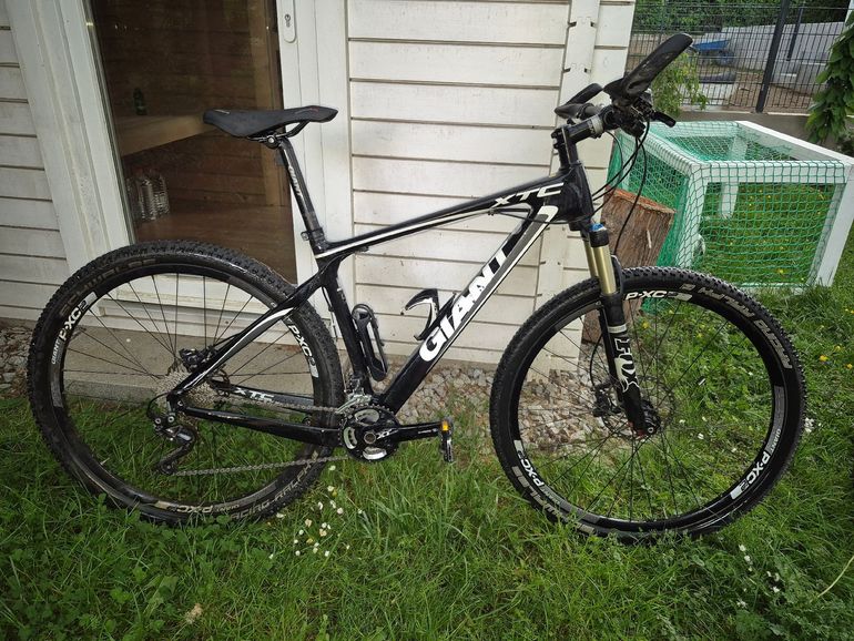 Used Giant XtC Composite 29er 1 2014 2014 Mountainbike, Black, 29 — image 1 of 8