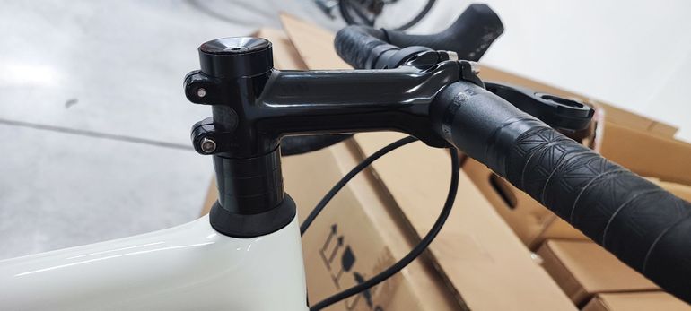 Used Specialized Crux Expert 2025 Frameset 2025 Road & Gravel, White — image 4 of 5