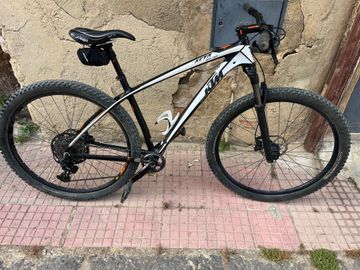 Gebrauchtes KTM Aera Pro Carbon Performance 2018 Mountainbike, Schwarz — Bild 3 von 13