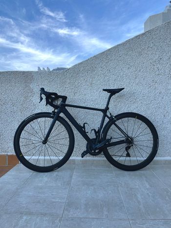 Used Canyon Ultimate CF SL 8.0 Aero 2019 2019 Road & Gravel, Black — image 2 of 13