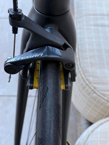 Used Canyon Ultimate CF SL 8.0 Aero 2019 2019 Road & Gravel, Black — image 7 of 13