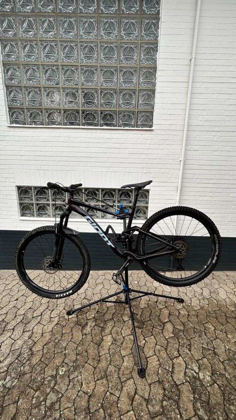 Używany Giant Stance 1 2021 2021 Mountainbike — zdjęcie 1 z 24