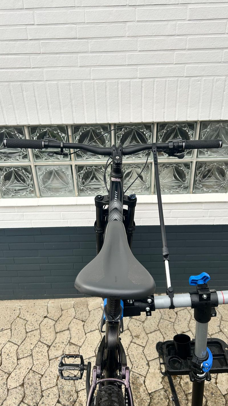 Używany Giant Stance 1 2021 2021 Mountainbike — zdjęcie 6 z 24