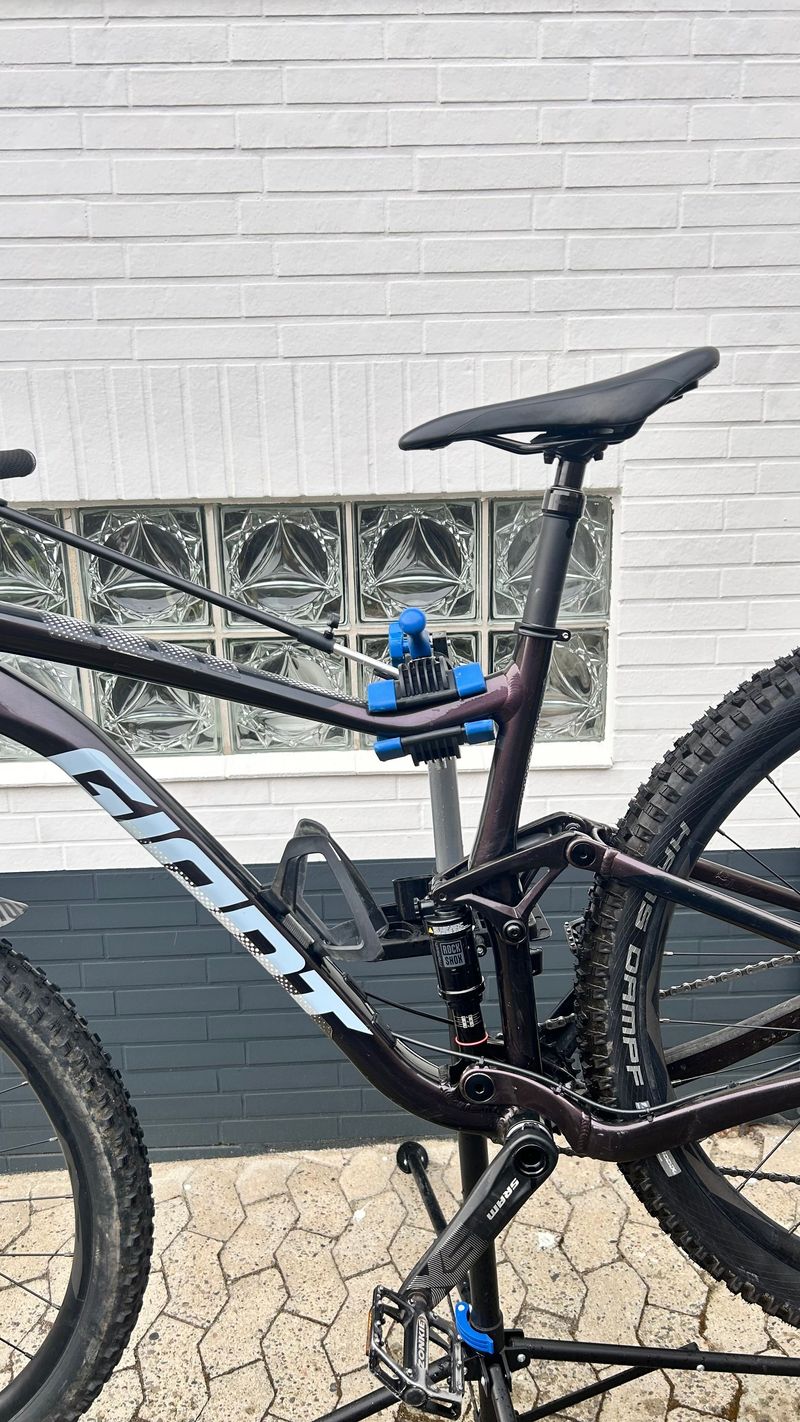 Używany Giant Stance 1 2021 2021 Mountainbike — zdjęcie 3 z 24