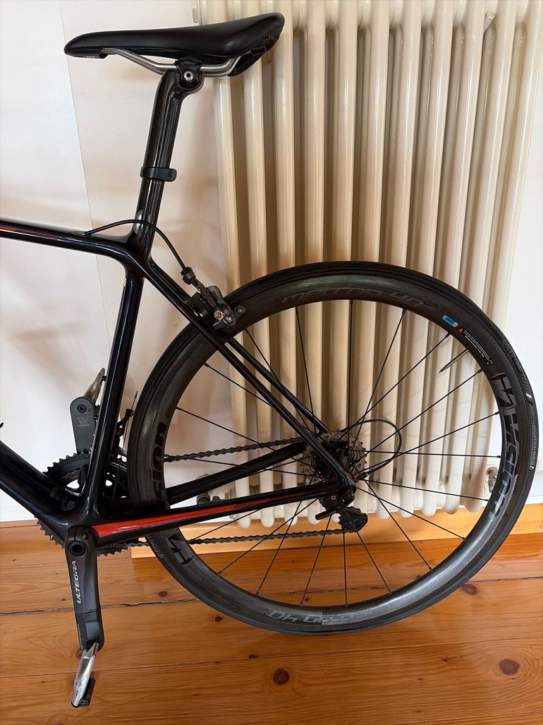 Used Trek Émonda SL 6 Pro 2017 2017 Road & Gravel, Blue — image 11 of 17