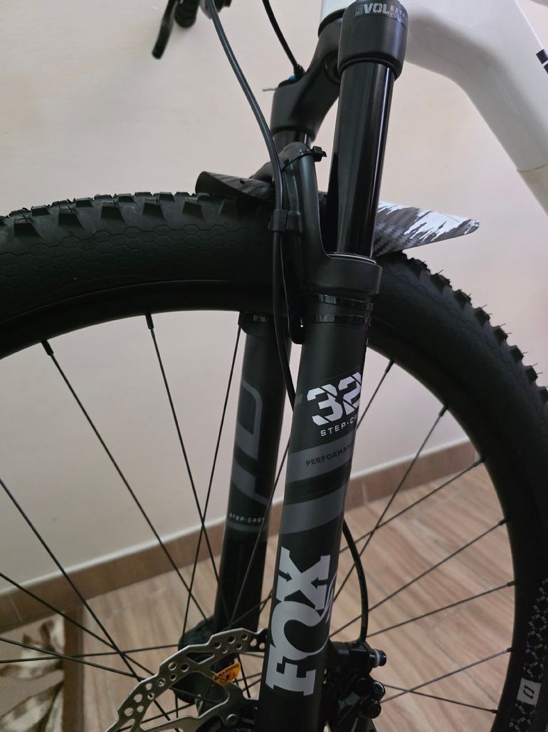 Used Lee Cougan Crossfire Sram Eagle Transmission GX 2023 Mountainbike, Bianco — image 4 of 4