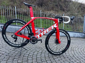 Brugt Trek Madone SLR 9 Disc eTap 2019 2019 Road & Gravel