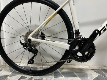 Używany Giant TCR Advanced 2 2025 2025 Road & Gravel — zdjęcie 3 z 4