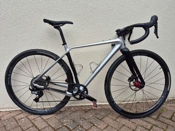 Tweedehands Rondo Ruut Shimano GRX 2022 Road & Gravel — afbeelding 1 van 3
