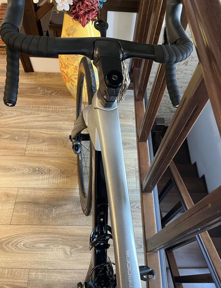 Used Trek Madone SLR 7 AXS Gen 6 2023 2023 Road & Gravel, Black — image 5 of 6