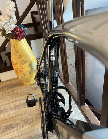 Used Trek Madone SLR 7 AXS Gen 6 2023 2023 Road & Gravel, Black — image 4 of 6