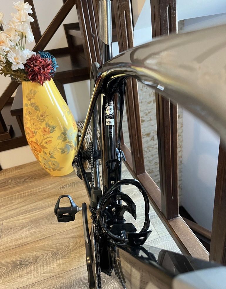Used Trek Madone SLR 7 AXS Gen 6 2023 2023 Road & Gravel, Black — image 4 of 6