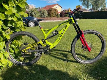 Pivot Phoenix DH Carbon LRS 2018 MTB usato