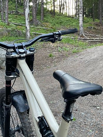 Used Commencal FRS SRAM GX 2022 Mountainbike, Orange — image 7 of 8