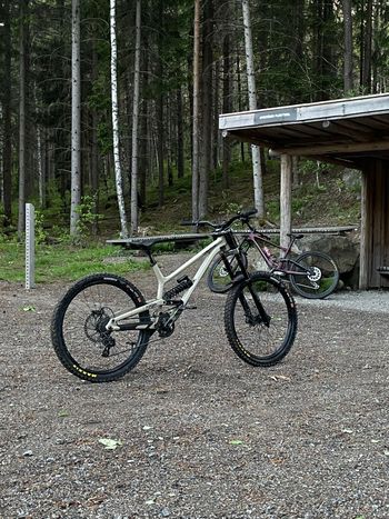 Used Commencal FRS SRAM GX 2022 Mountainbike, Orange — image 8 of 8