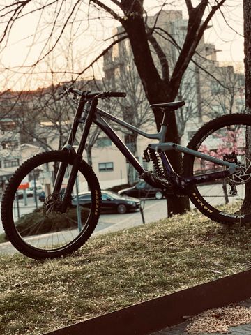Used Scott Gambler Frameset 2023 Mountainbike, Purple — image 3 of 5